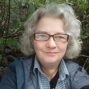 Meet your Posher, Paula